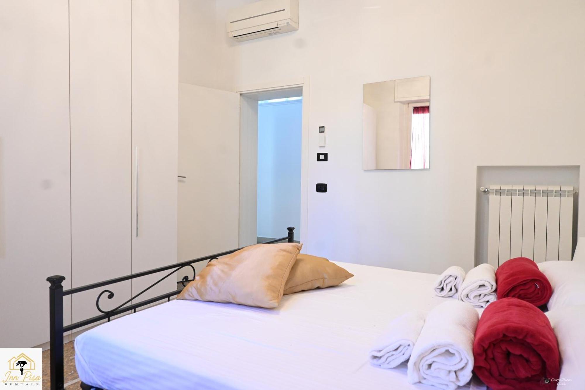 Inn Pisa Rentals 2- Starlight Central Flat Esterno foto