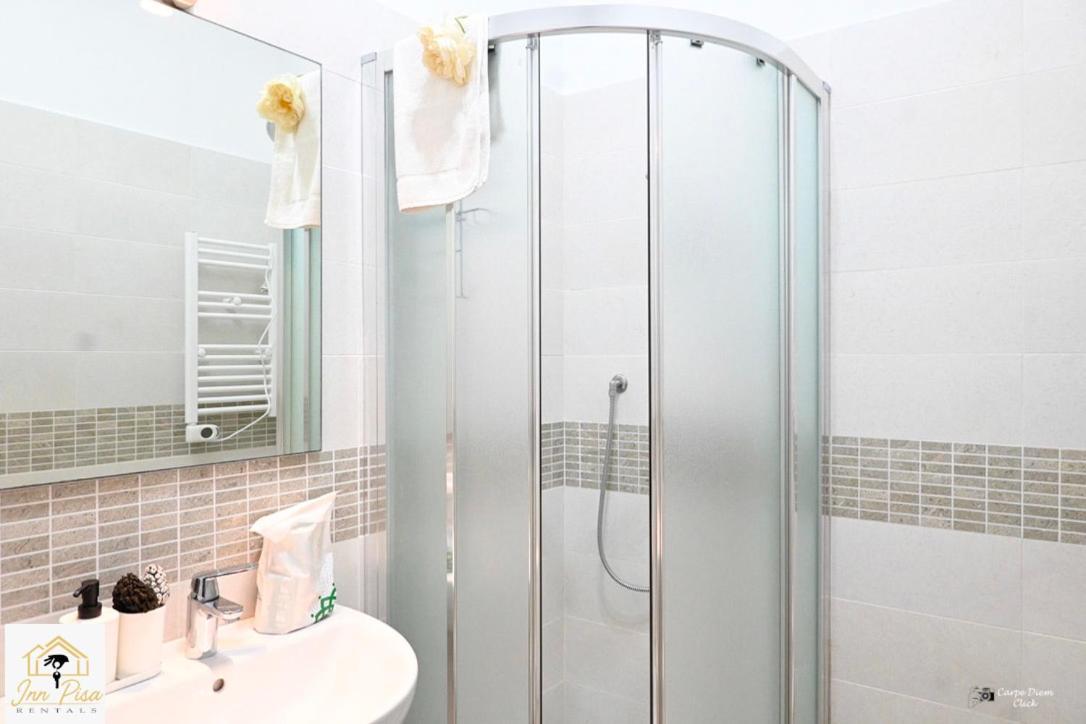 Inn Pisa Rentals 2- Starlight Central Flat Esterno foto