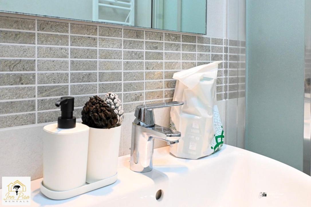 Inn Pisa Rentals 2- Starlight Central Flat Esterno foto