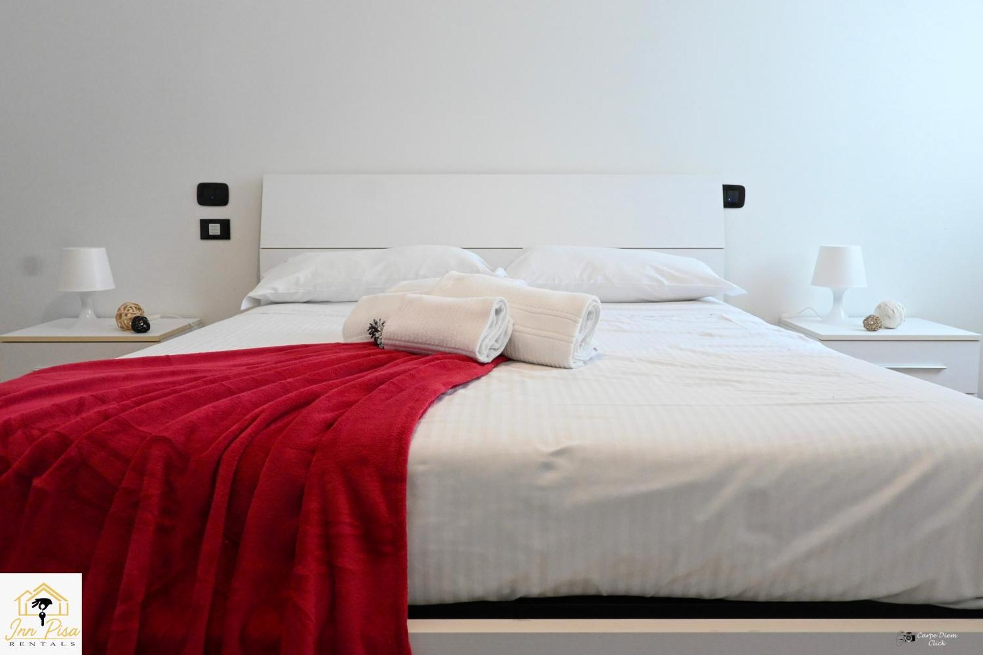 Inn Pisa Rentals 2- Starlight Central Flat Esterno foto
